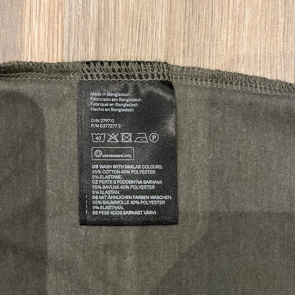 Green cropped tank top - Picture 6 of 6